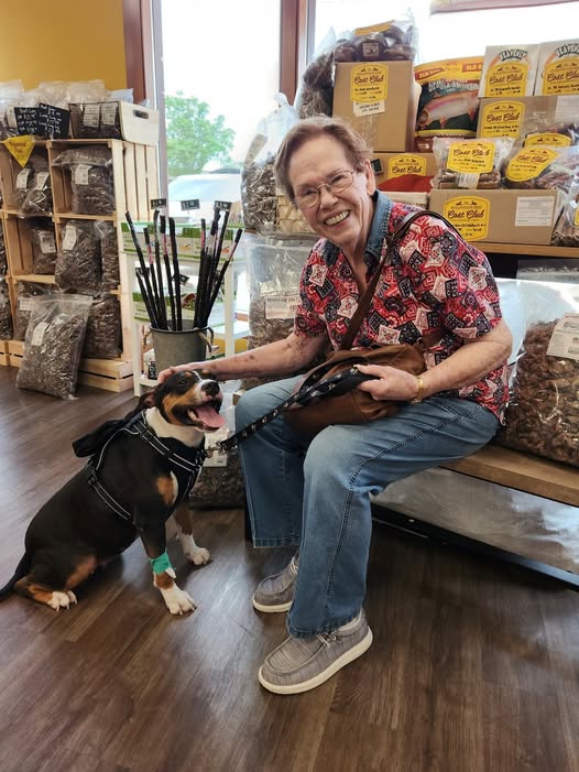 Bella and ms lawanda at hollywood feed tyler